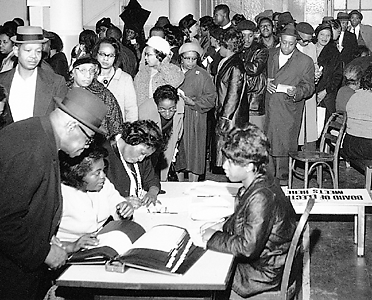 Blacks voting in Harlem, 1964